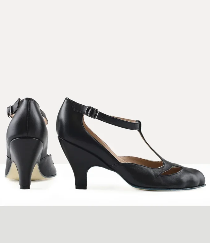 Chaussures à bride en T