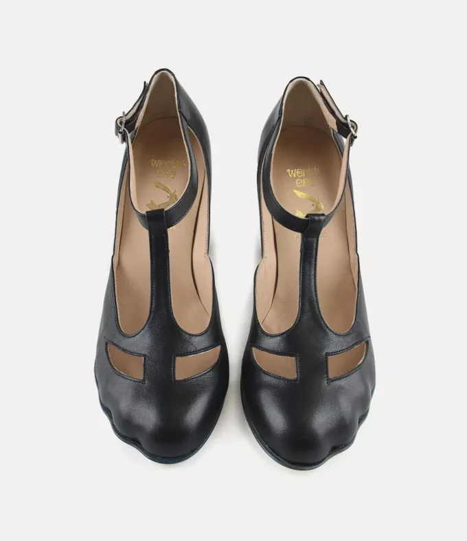 Chaussures à bride en T