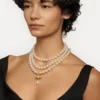 Collier ras-du-cou à trois rangs de perles